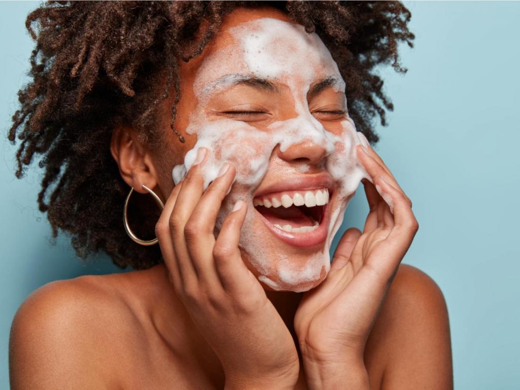 top-rated-facial-cleansers-that-will-leave-your-skin-glowing-buzzyusa